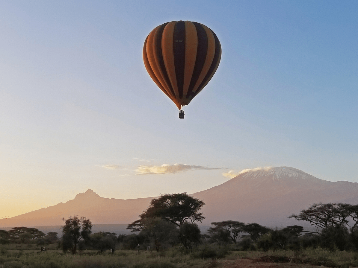 Amboseli - Shadow of Kilimanjaro "Luxury"