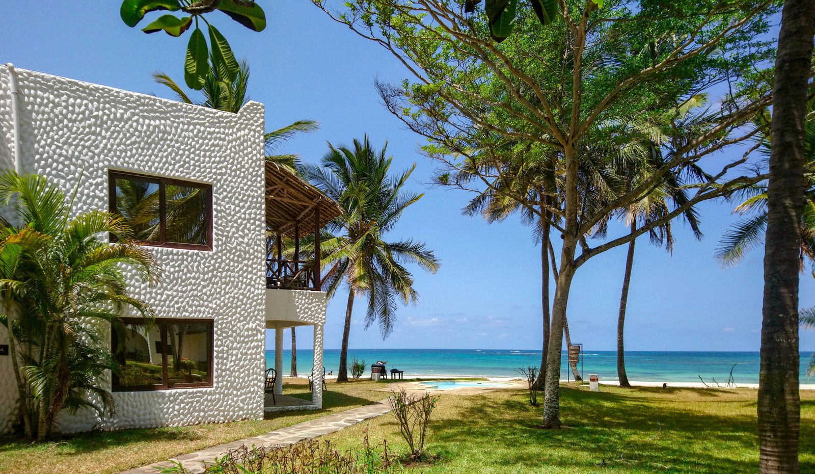 Jacaranda Indian Ocean Beach Resort